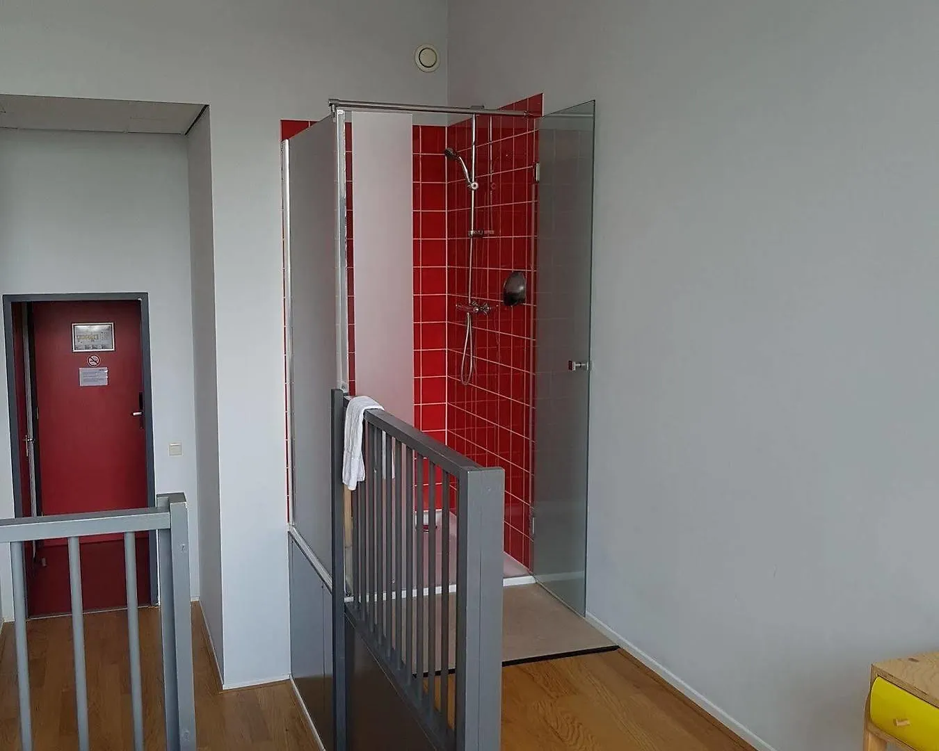 Wow Amsterdam Hostel